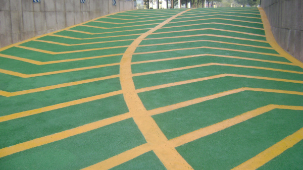 無振動止滑坡道